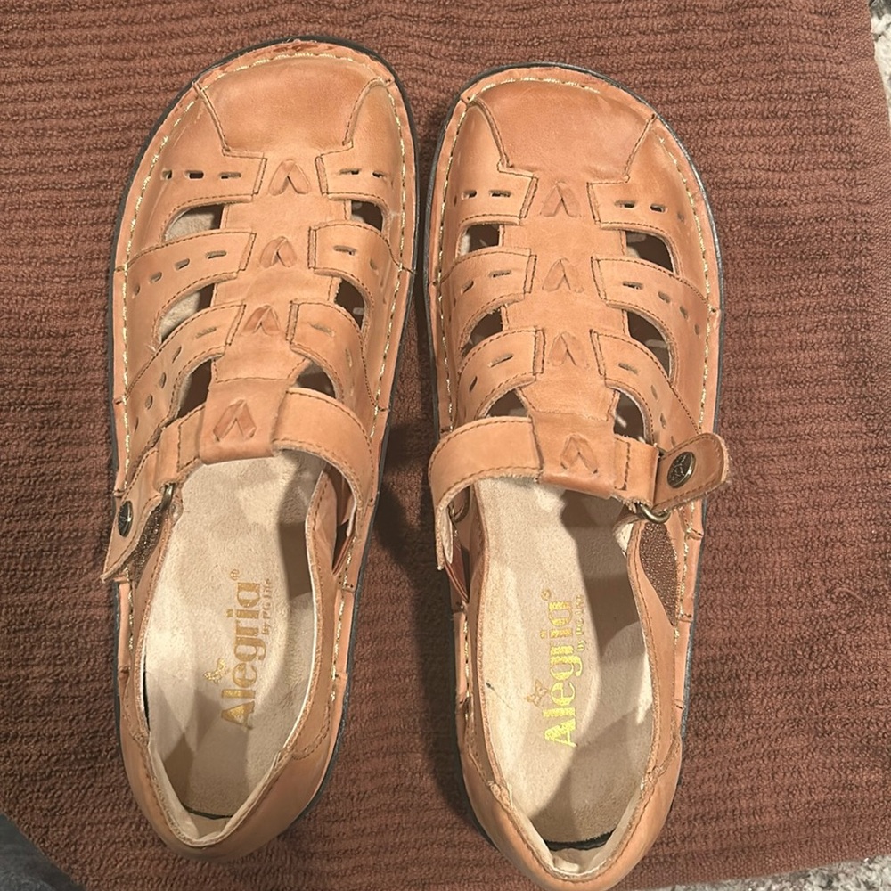 Woman’s sandals